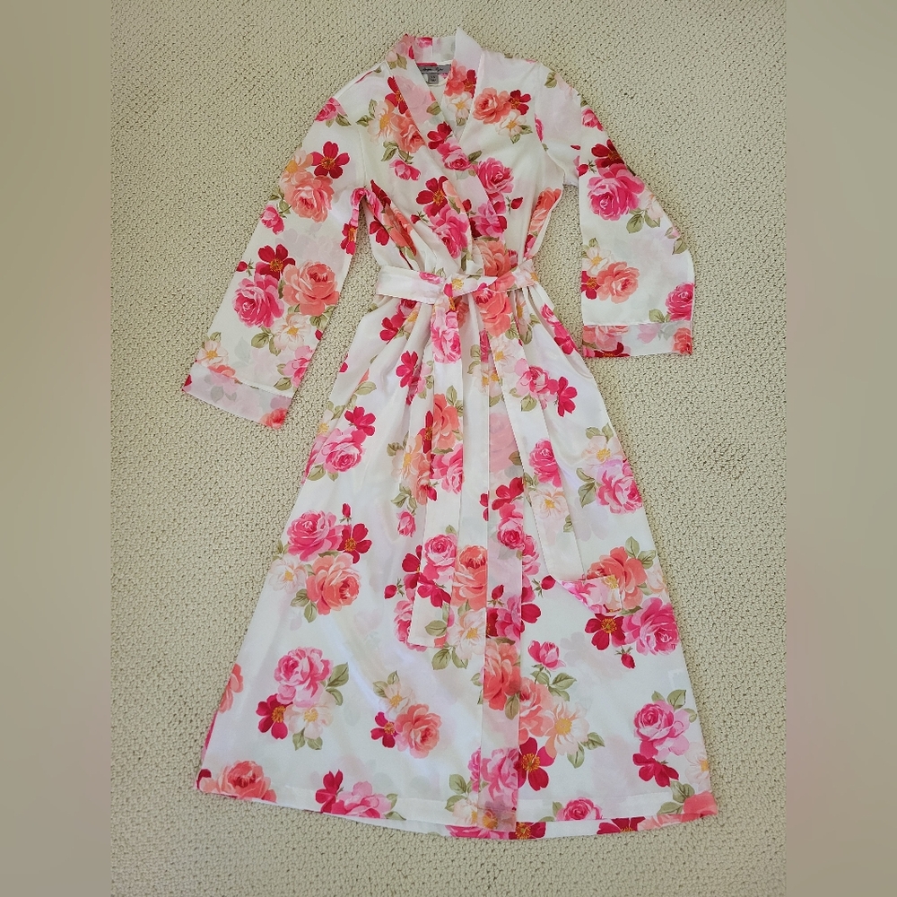 Morgan Taylor Floral Robe